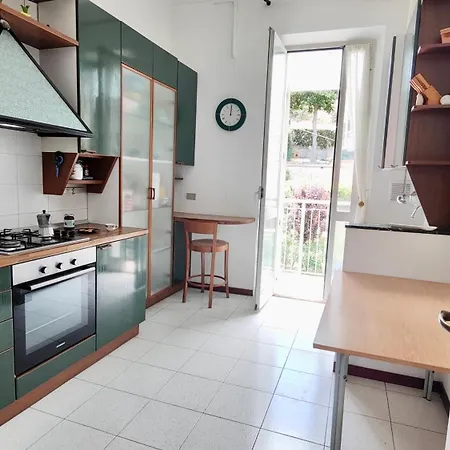 Centre - 7 Person With Wifi And Ac Near The Apartment Ancona