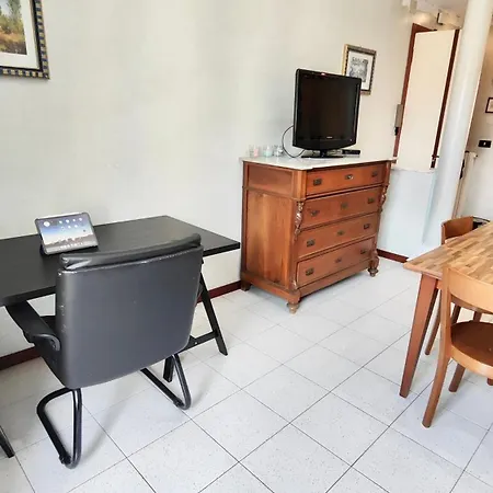 Apartment Centre - 7 Person With Wifi And Ac Near The Ancona