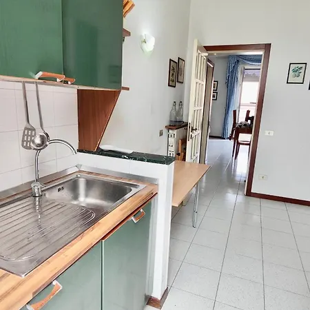 Centre - 7 Person With Wifi And Ac Near The Apartment Ancona