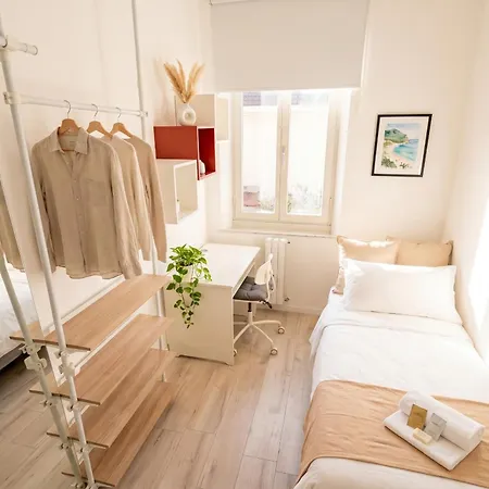 Centre - 7 Person With Wifi And Ac Near The Apartment Ancona